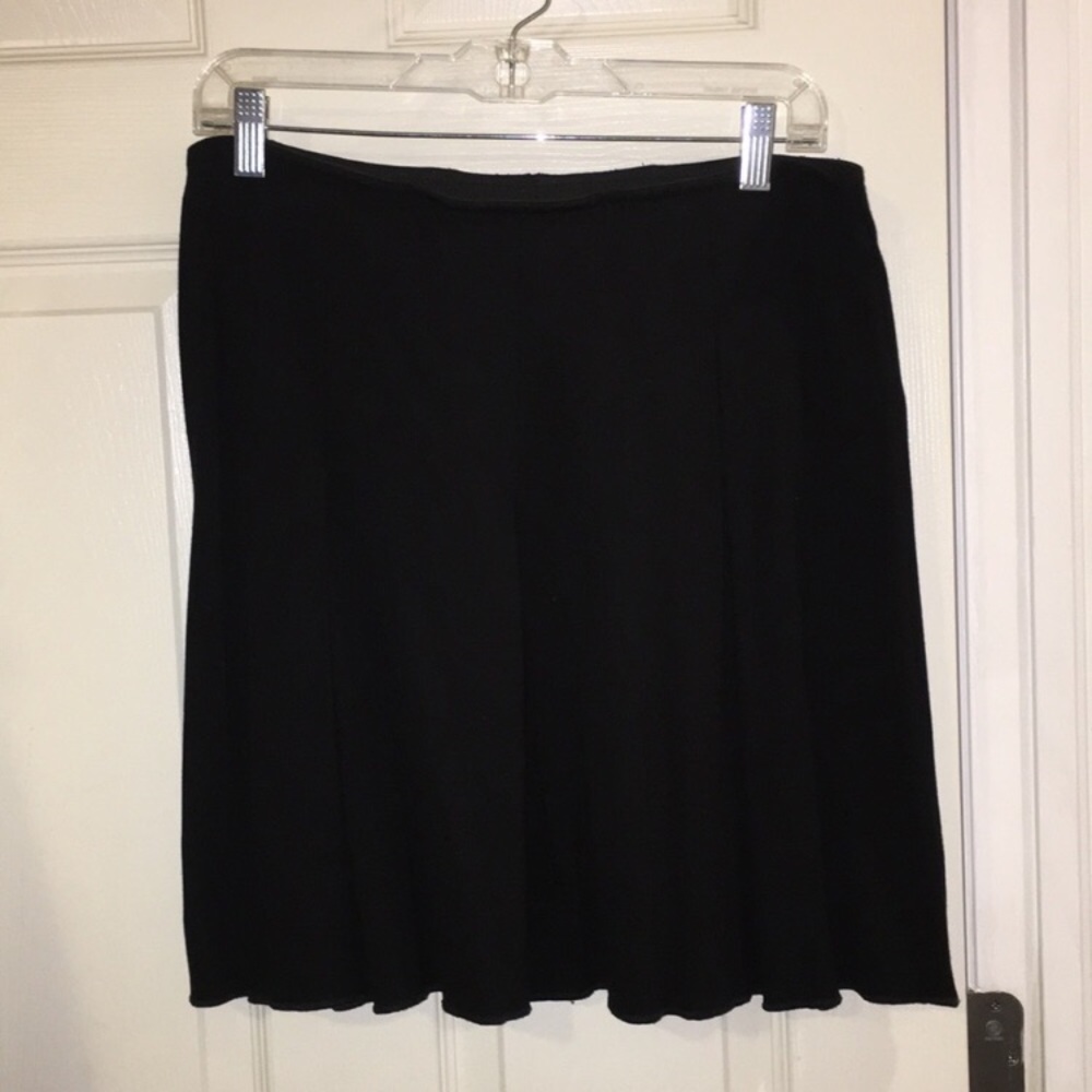Black pleated skirt